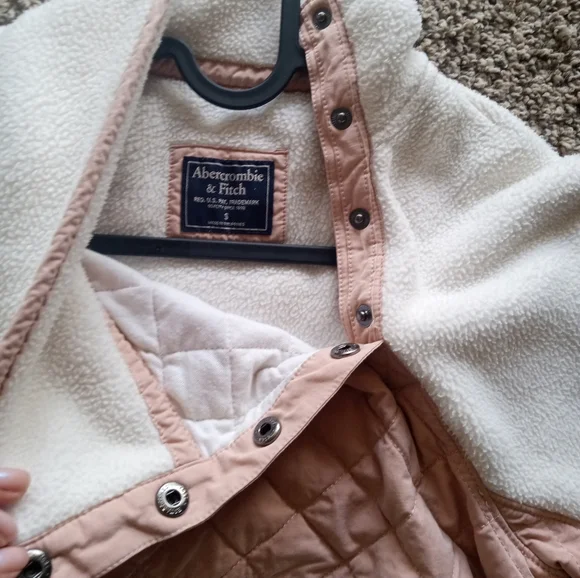 Abercrombie & Fitch Women's Asymmetrical Snap-Up Fleece Jacket Pink Size Small - Picture 6 of 13